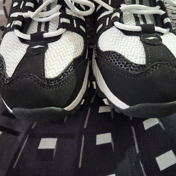 Avia Sneakers Worn Once Excellent  Condition Size 6.5 Beautiful! - Picture 5 of 7